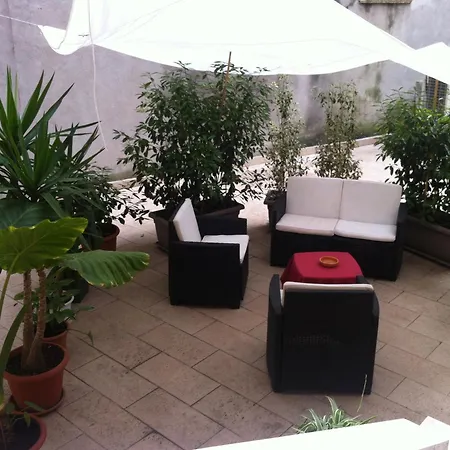 Romeo Design Πανσιόν 4*